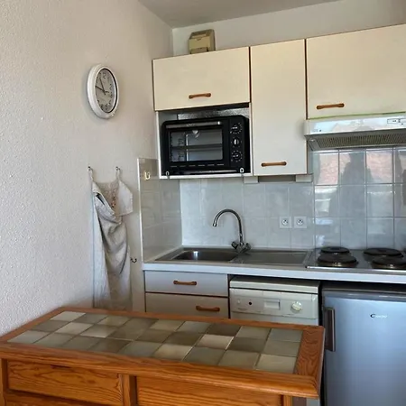 Avec Parking, Vue Partielle - 4 Pers. - Fr-1-336-167